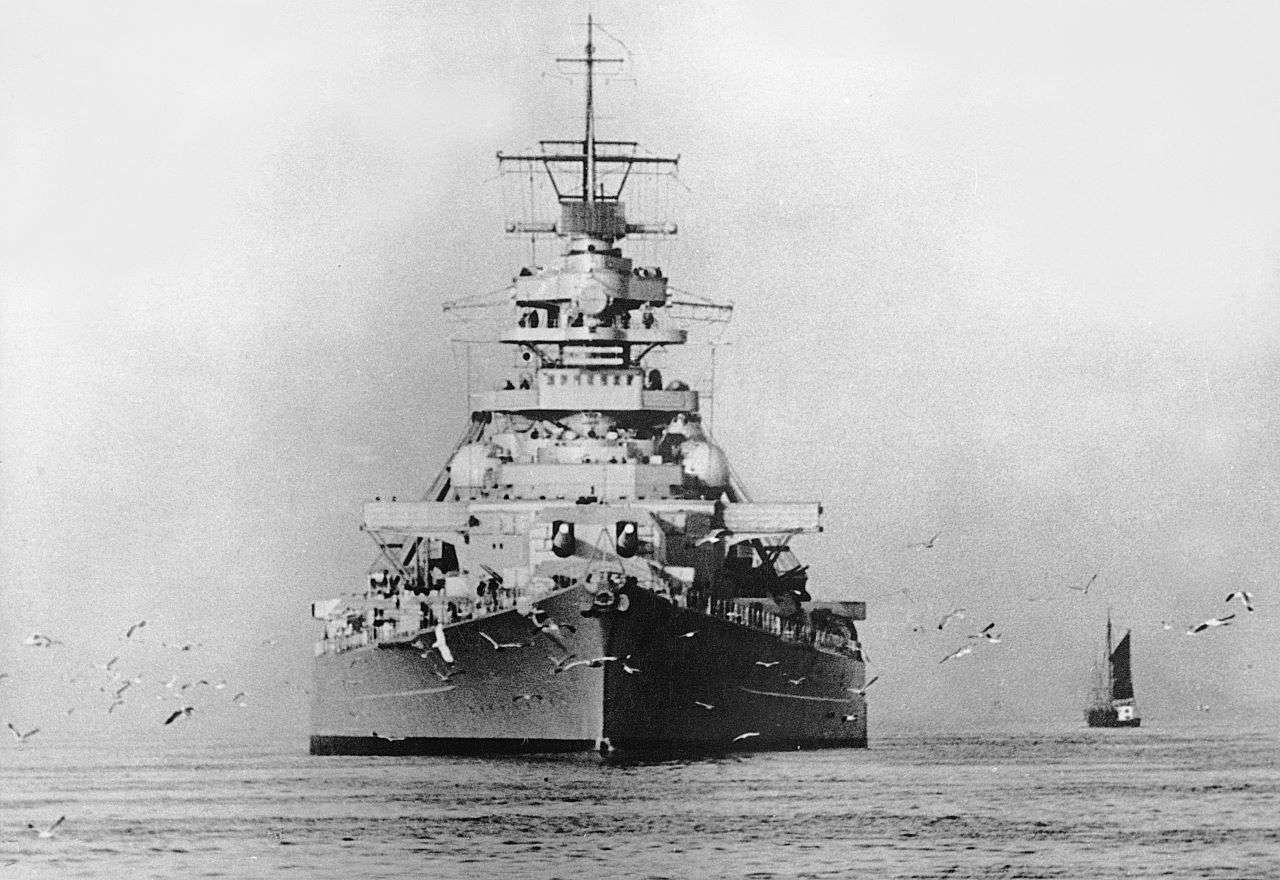 Pancernik Bismarck puzzle online