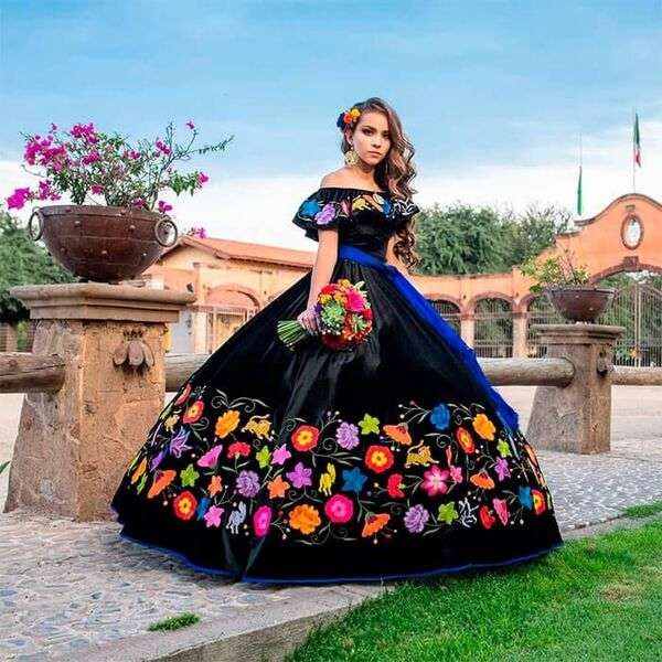 Quinceañera dress girl Mexico (4) #24 - Puzzle Factory