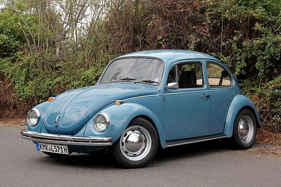 Samochód Volkswagen Beetle Rok 1973 puzzle online