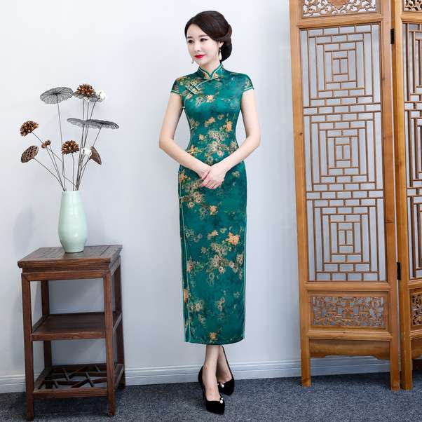 Dama z chińską sukienką Qipao #5 puzzle online