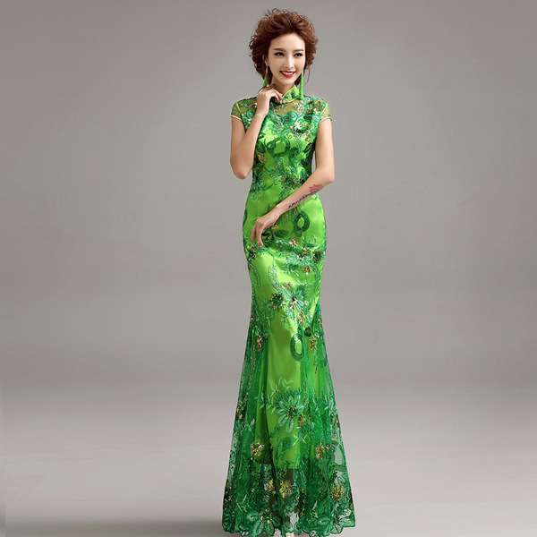 Dama w sukni ślubnej Chińska moda Cheongsam #13 puzzle online