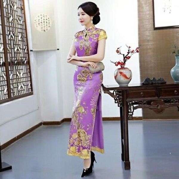 Dama w chińskiej sukience Cheongsam #18 puzzle online