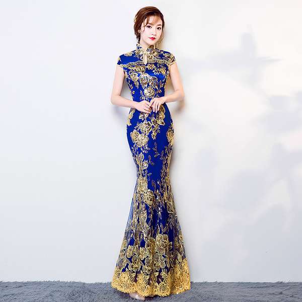 Dama w chińskiej sukience Cheongsam #27 puzzle online