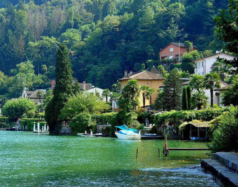 Wybrzeże jeziora Lugano puzzle online