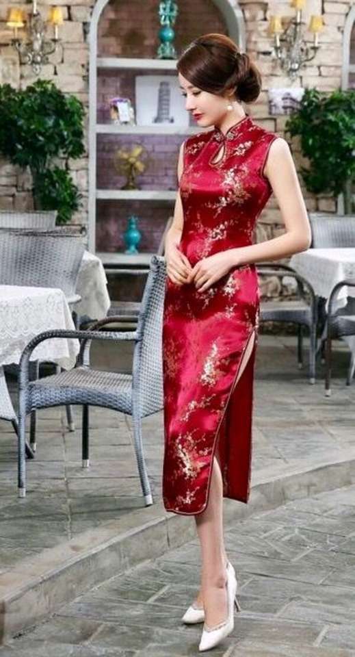 Dziewczyna w chińskiej sukience Cheongsam #33 puzzle online