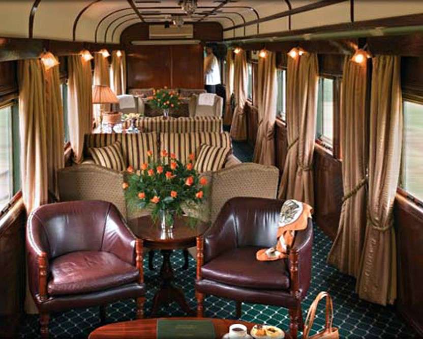 Wnętrze luksusowego pociągu puzzle online