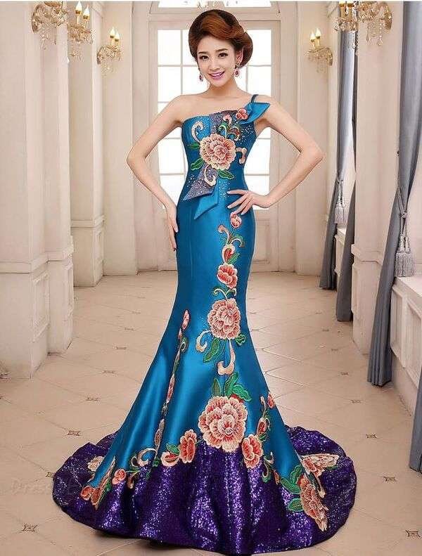 Damska w Ne Tiger Qipao China Fashion Dress #53 puzzle online