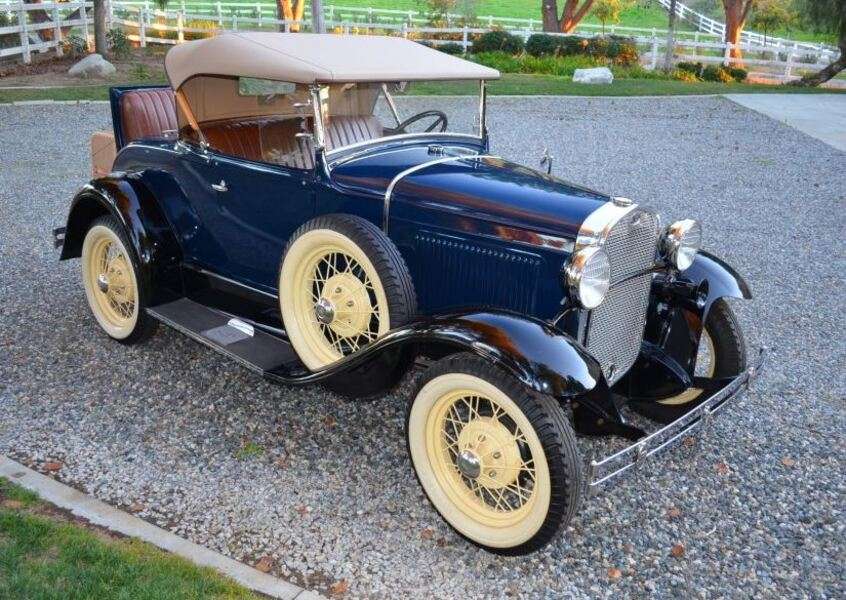 Samochód Ford Model A Roadster Rok 1930 puzzle online