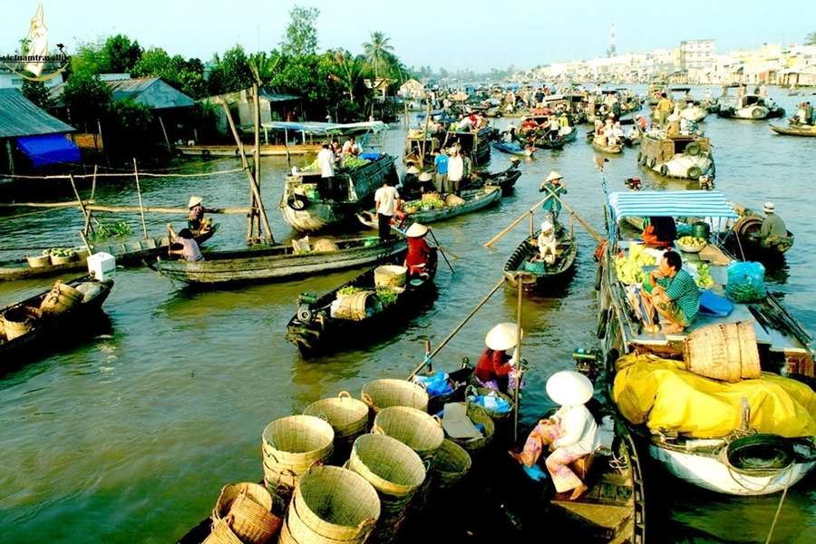 W delcie Mekongu: pływający marketing puzzle online