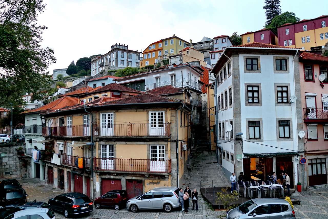 Rua de Miragaia, Porto kirakós játék