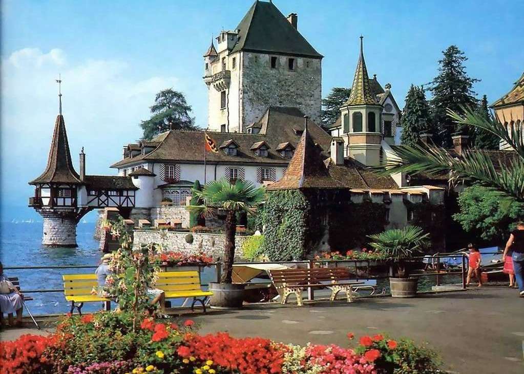 Zamek w Szwajcarii puzzle online