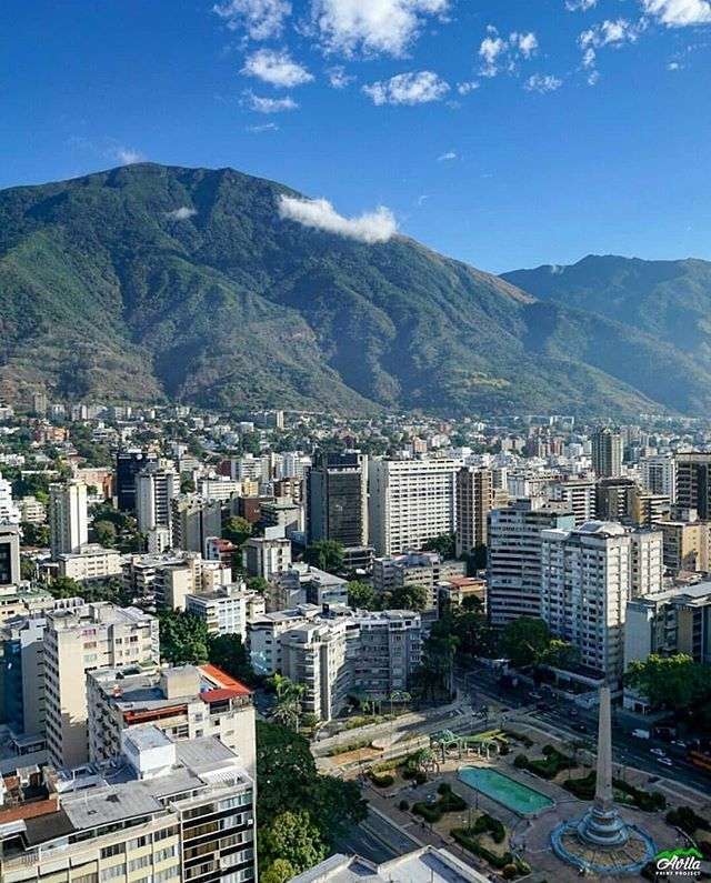 Caracas z nieba puzzle online
