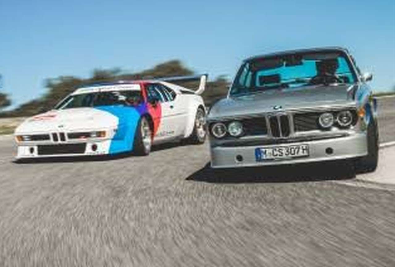 Samochód wyścigowy BMW M1 e26 i BMW E9 puzzle online