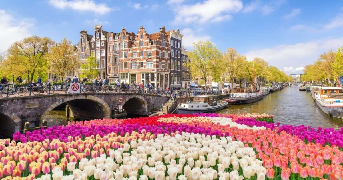 Kanał w Amsterdamie puzzle online