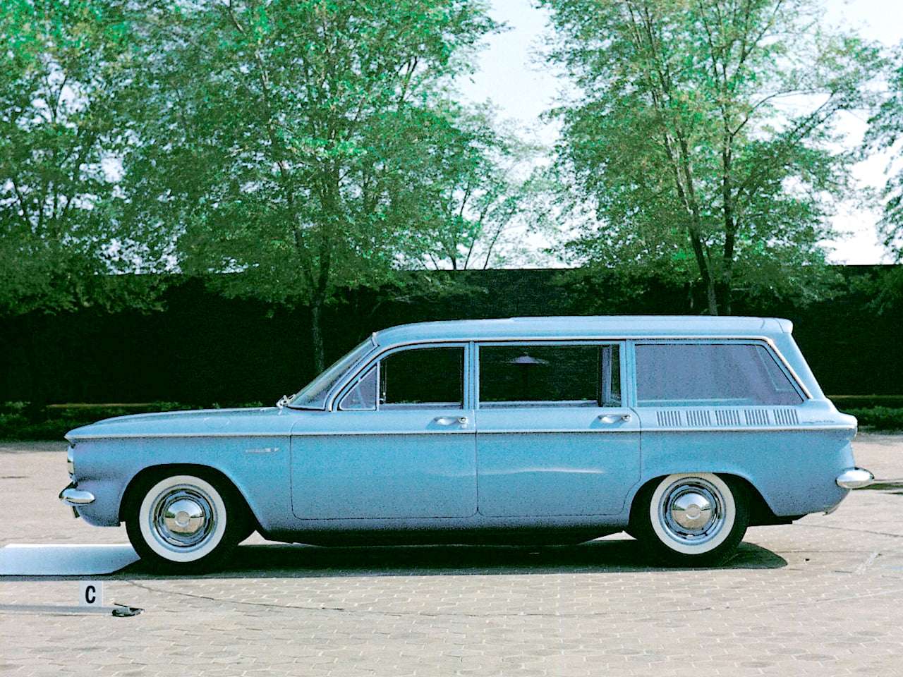 1961 Chevrolet Corvair Deluxe 700 Lakewood puzzle online