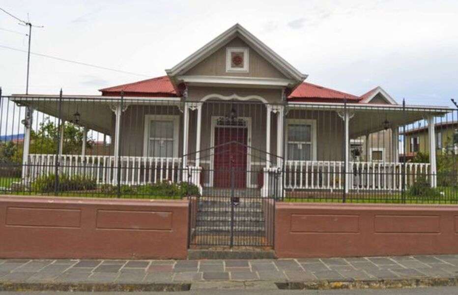 Dom w stylu wiktoriańskim Kostaryka-4 (39) #200 puzzle online