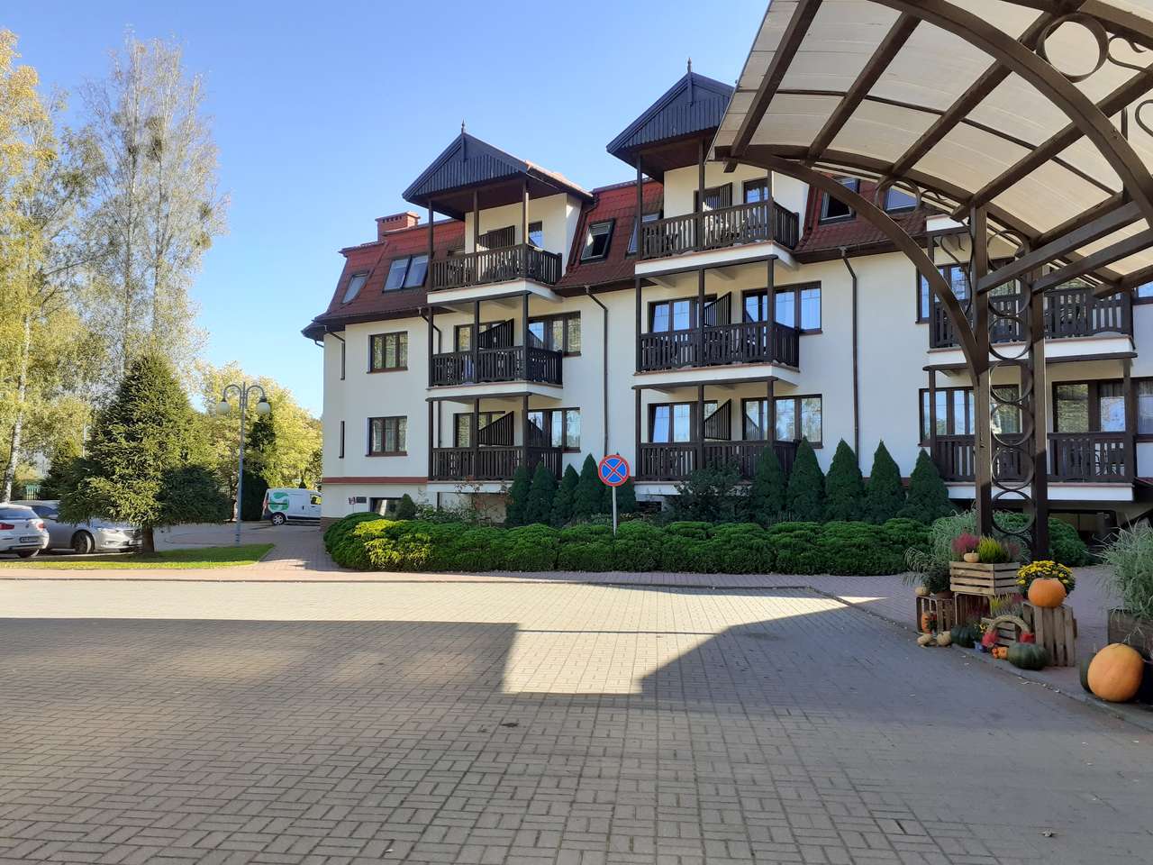 Hotel nad jeziorem na Mazurach puzzle online