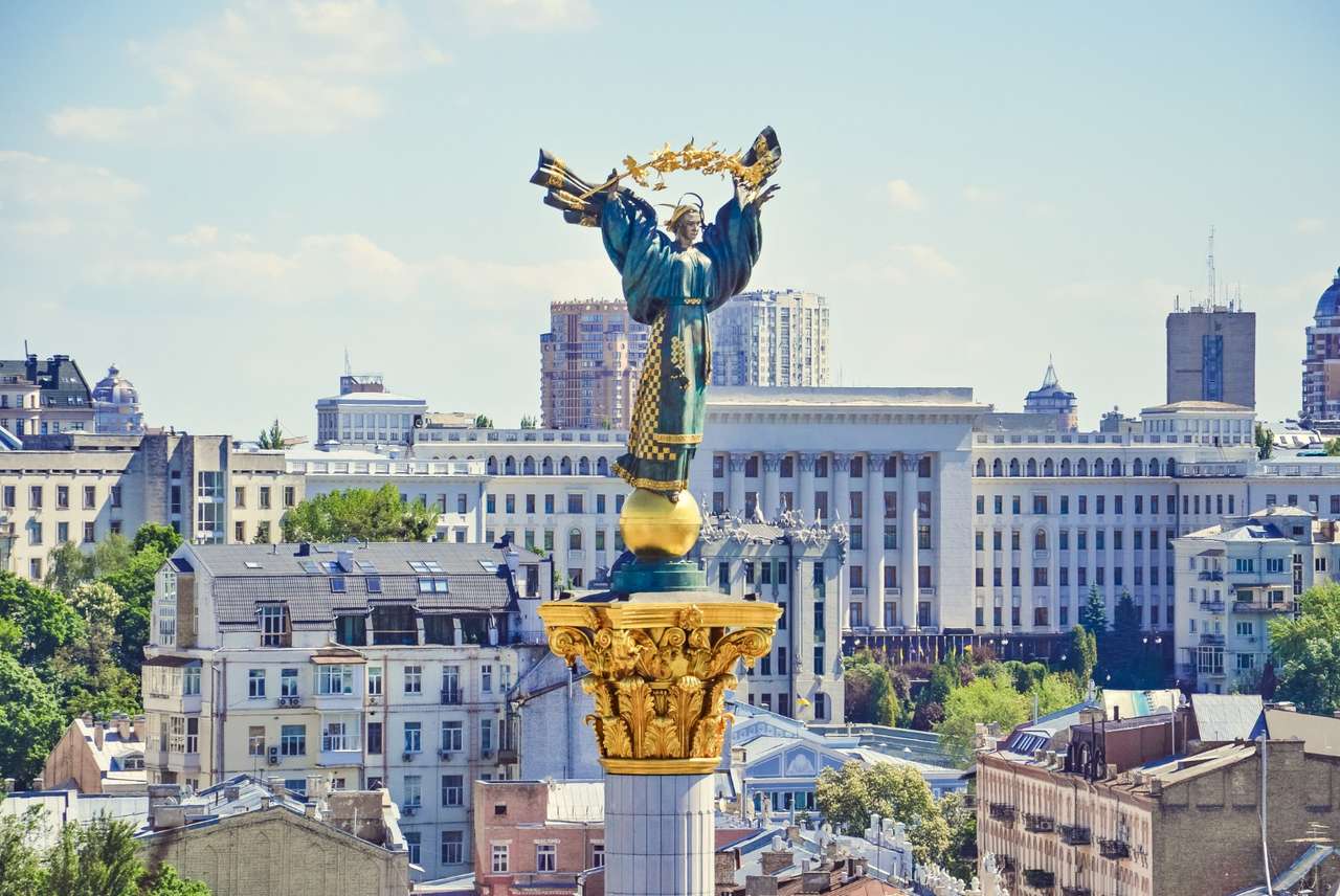 Kijów i pomnik Niepodleglosci puzzle online