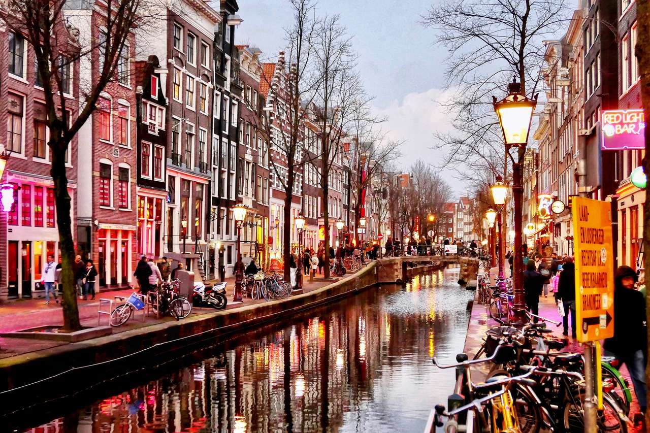 dzielnica czerwonych latarni w Amsterdamie puzzle online