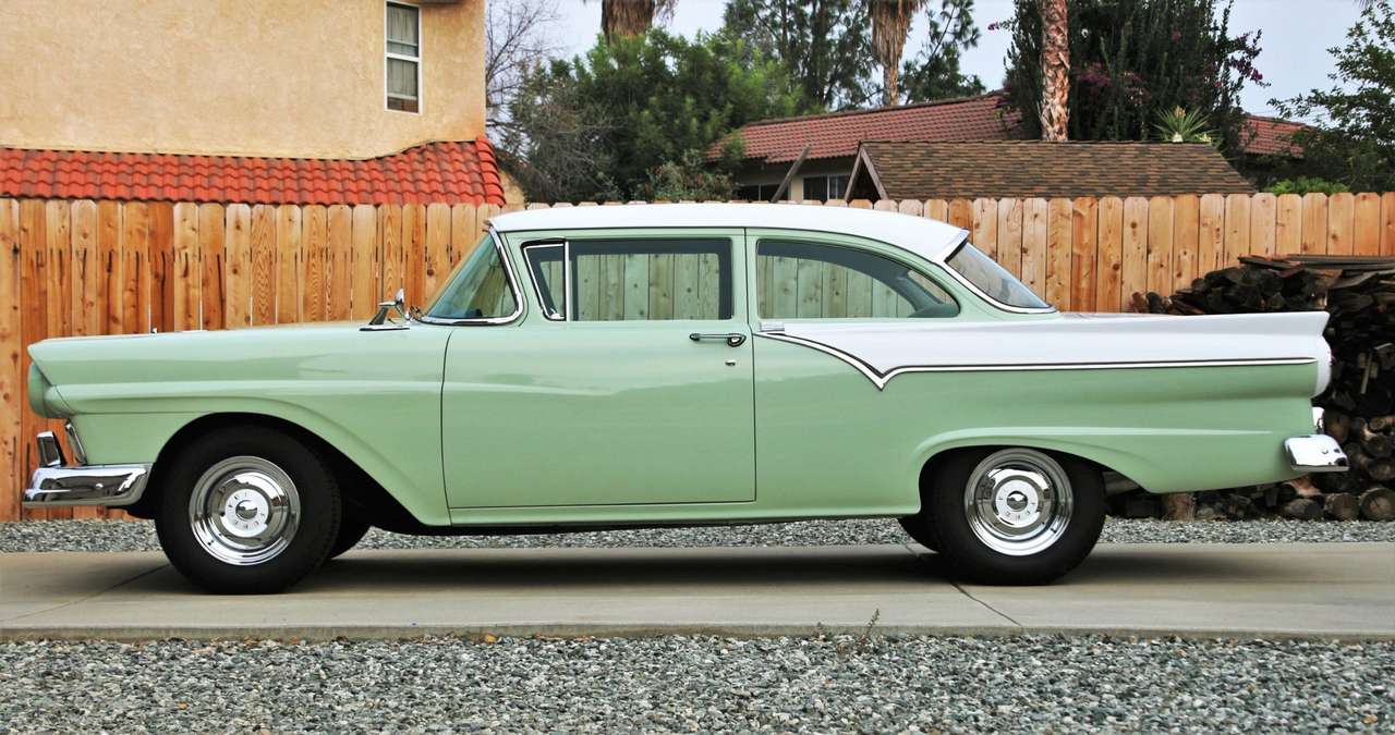 1957 Ford Fairlane puzzle online