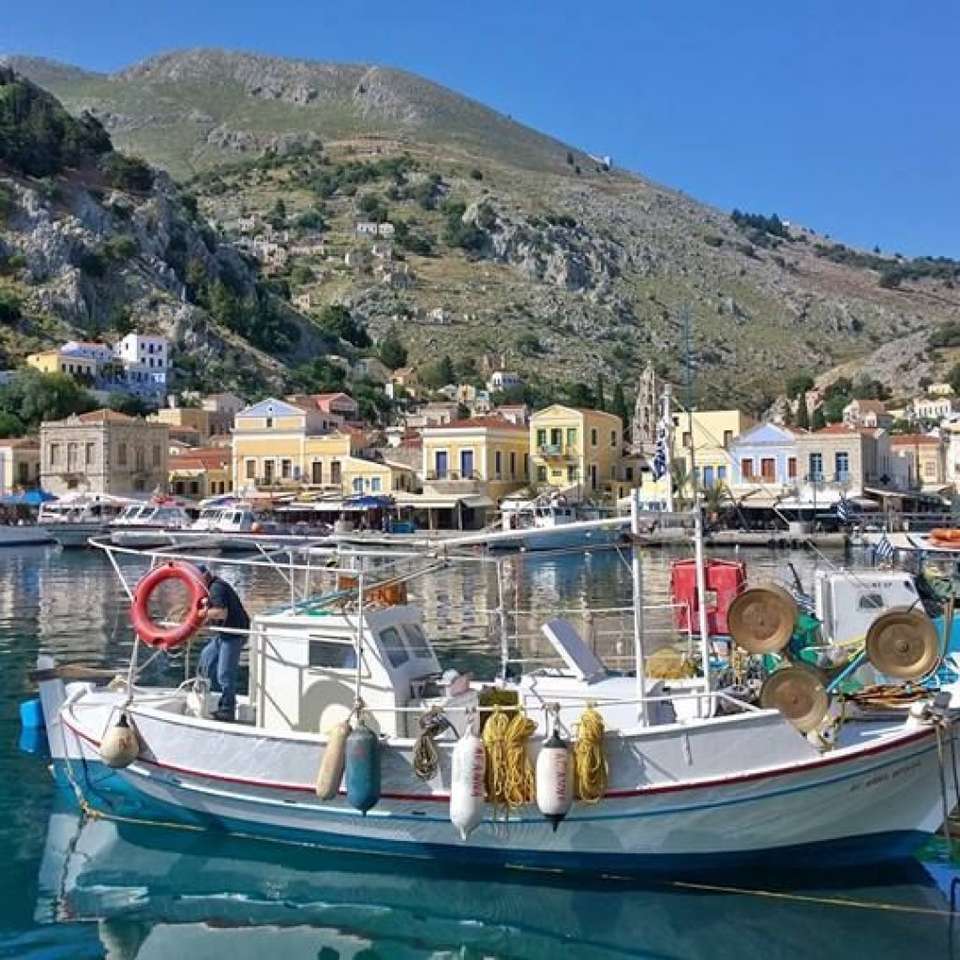 Wybrzeże greckiej wyspy puzzle online