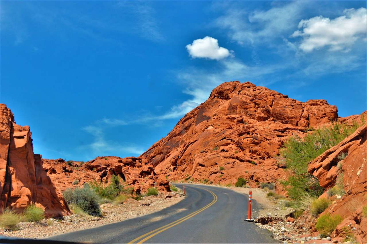 droga między wzgórzami Nevada puzzle online