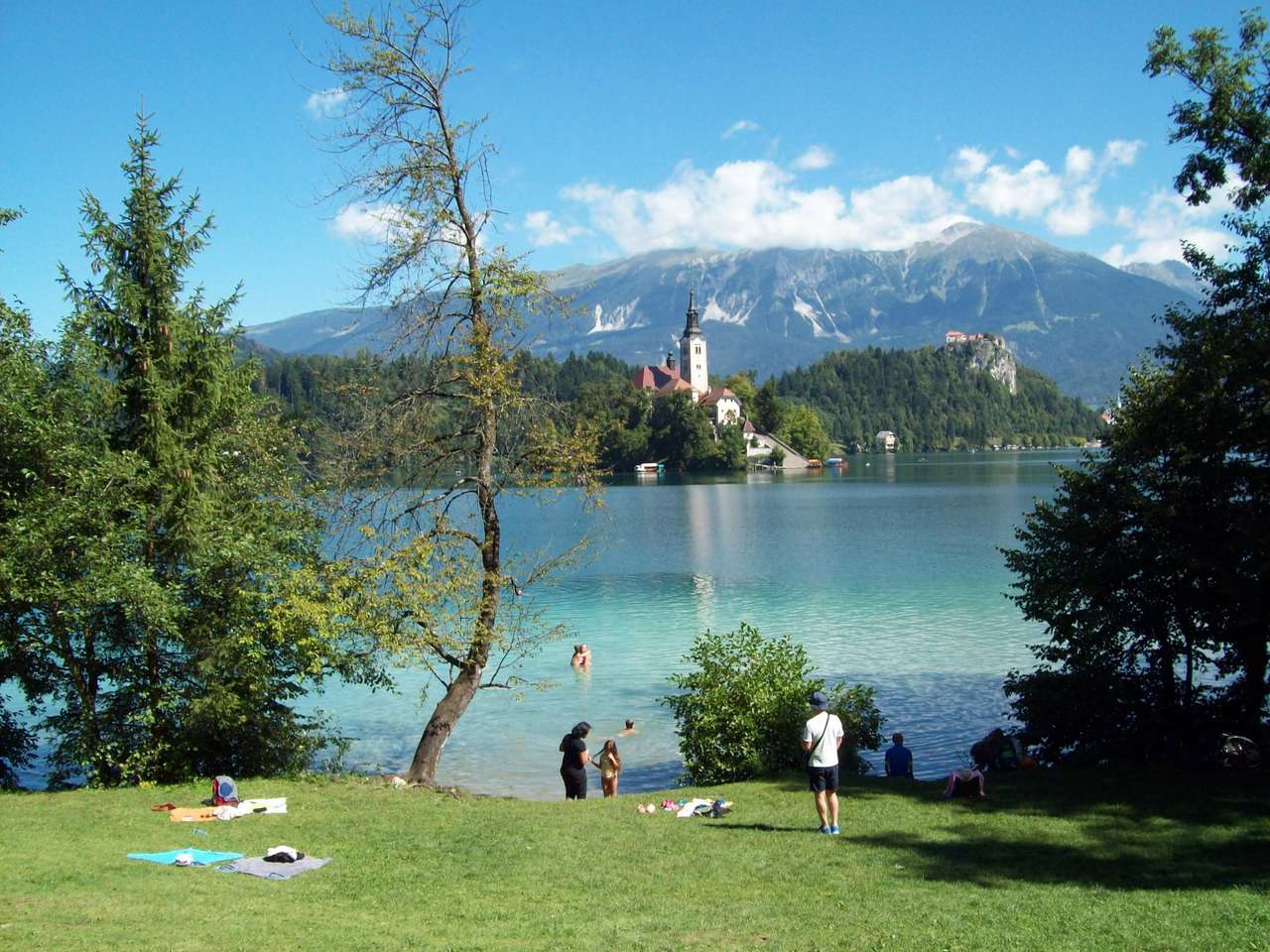 Jezioro Bled i wyspa puzzle online