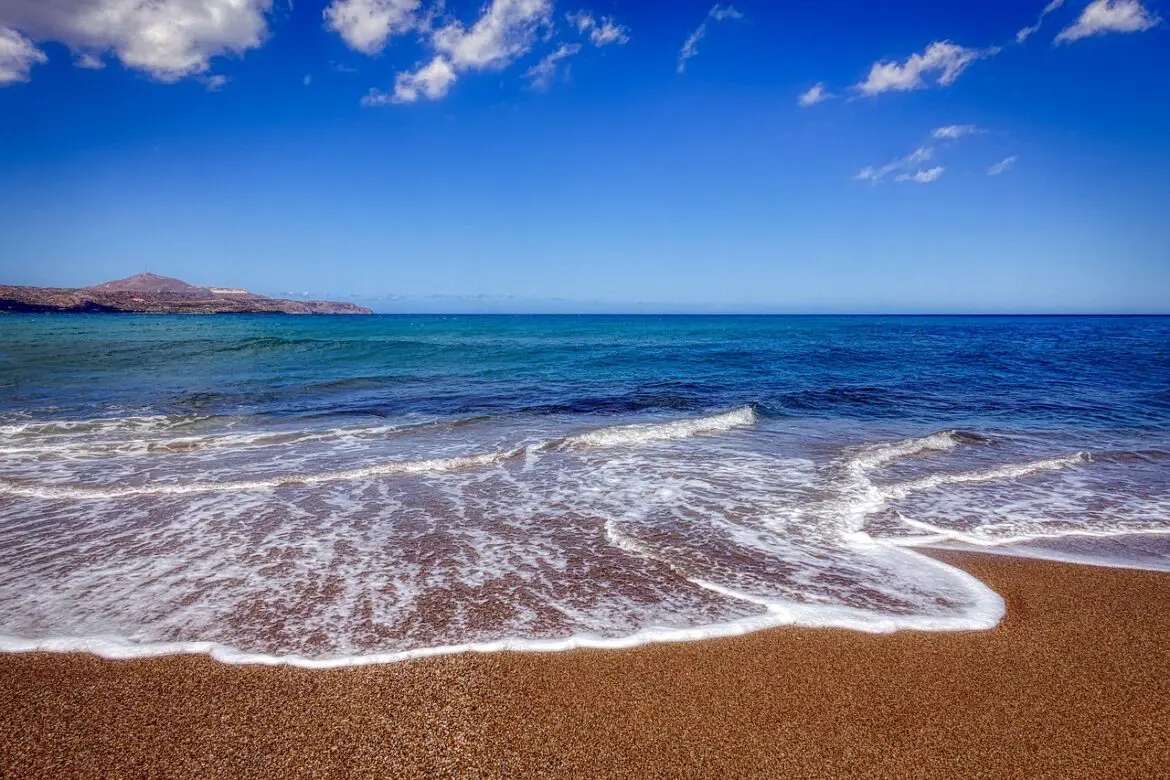 Plaża kąpielowa na wyspie Kreta puzzle online