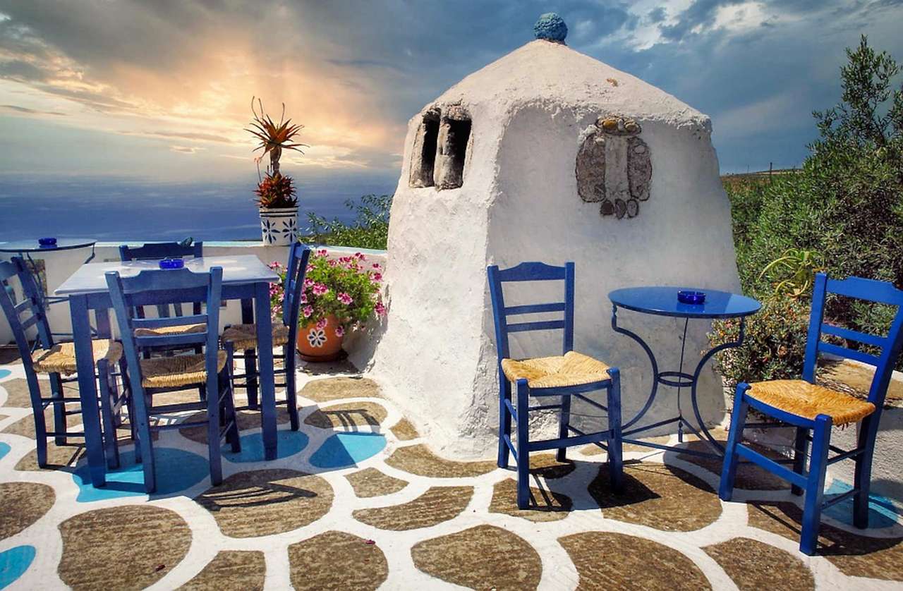 Taras na wyspie Kreta z widokiem na morze puzzle online