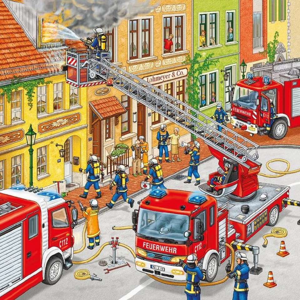 Strażacy gaszą pożar puzzle online