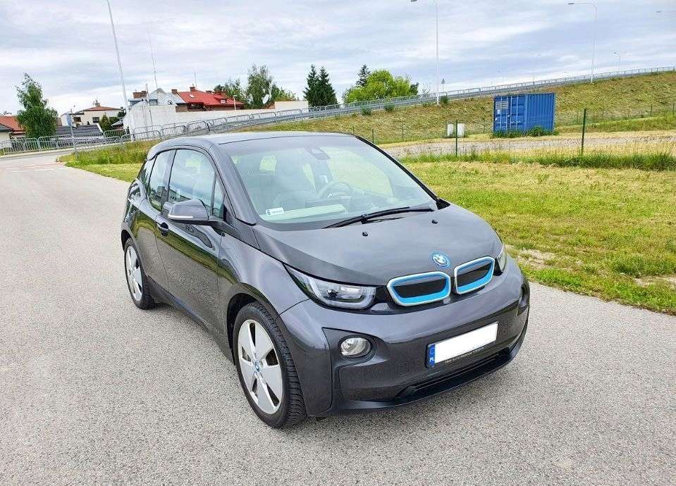 Elektryczne BMW i3 puzzle online