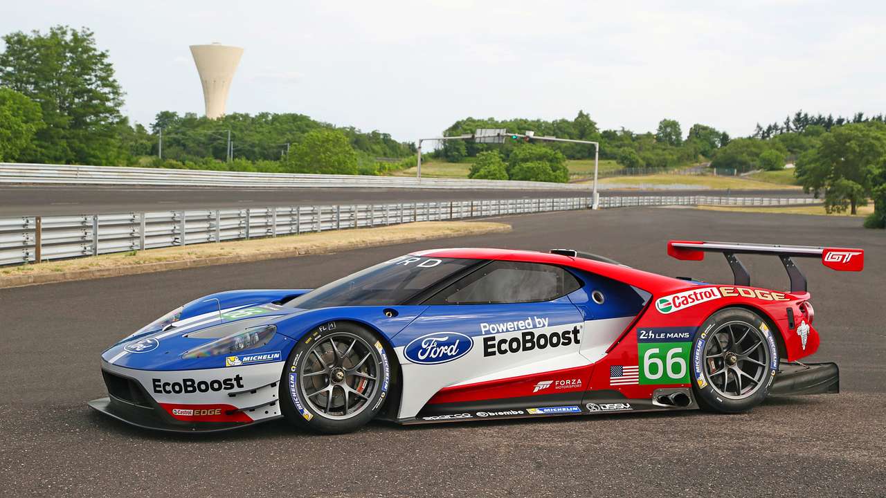 Samochód wyścigowy Ford GT Le Mans 2016 puzzle online