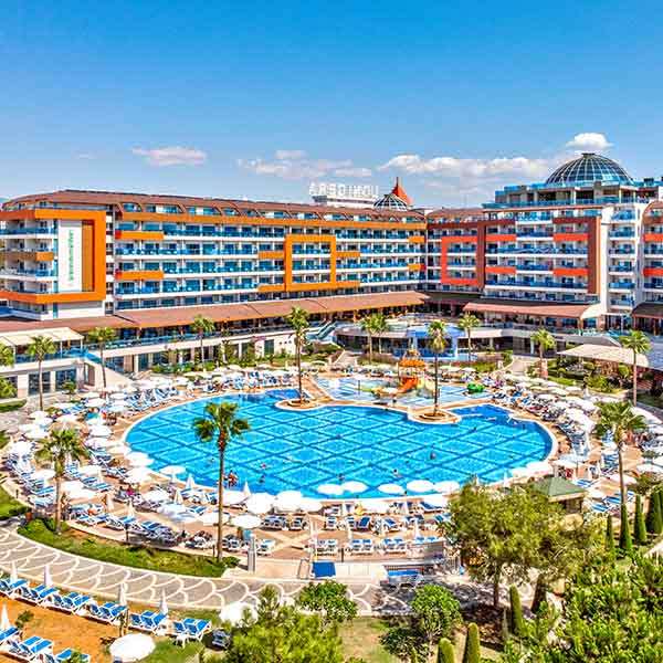 Hotel na Riwierze Tureckiej puzzle online