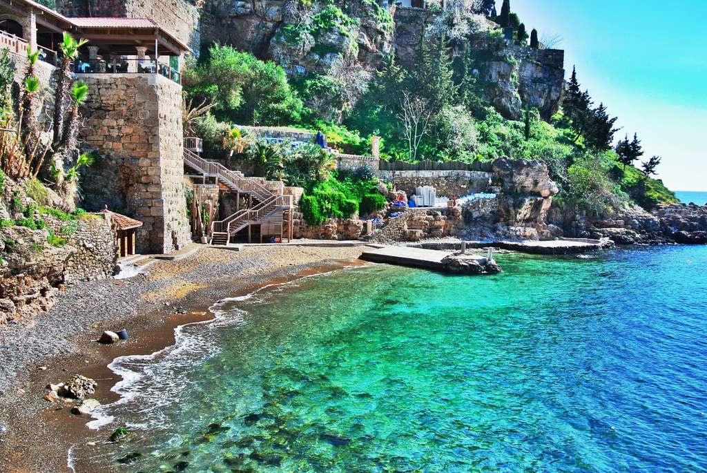 Antalya nad brzegiem Morza Śródziemnego puzzle online