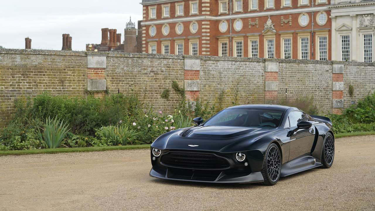 2020 Aston Martin Victor puzzle online