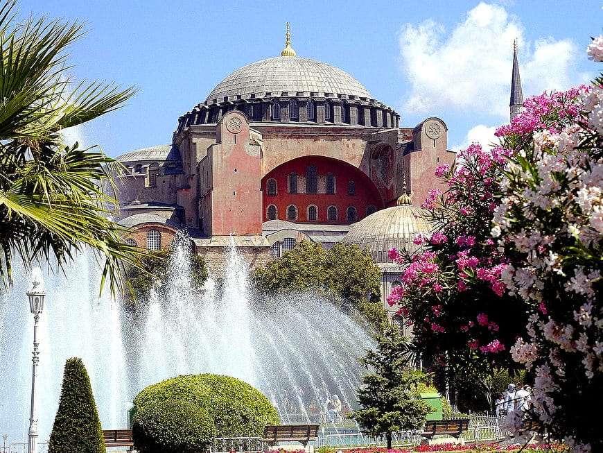 Meczt. Budowla w Turcji puzzle online