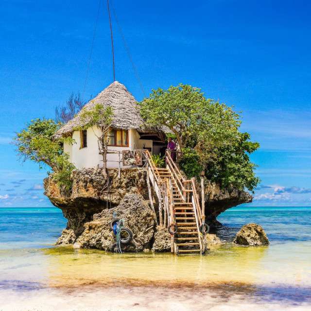 Restauracja na rajskiej wyspie. Zanzibar puzzle online