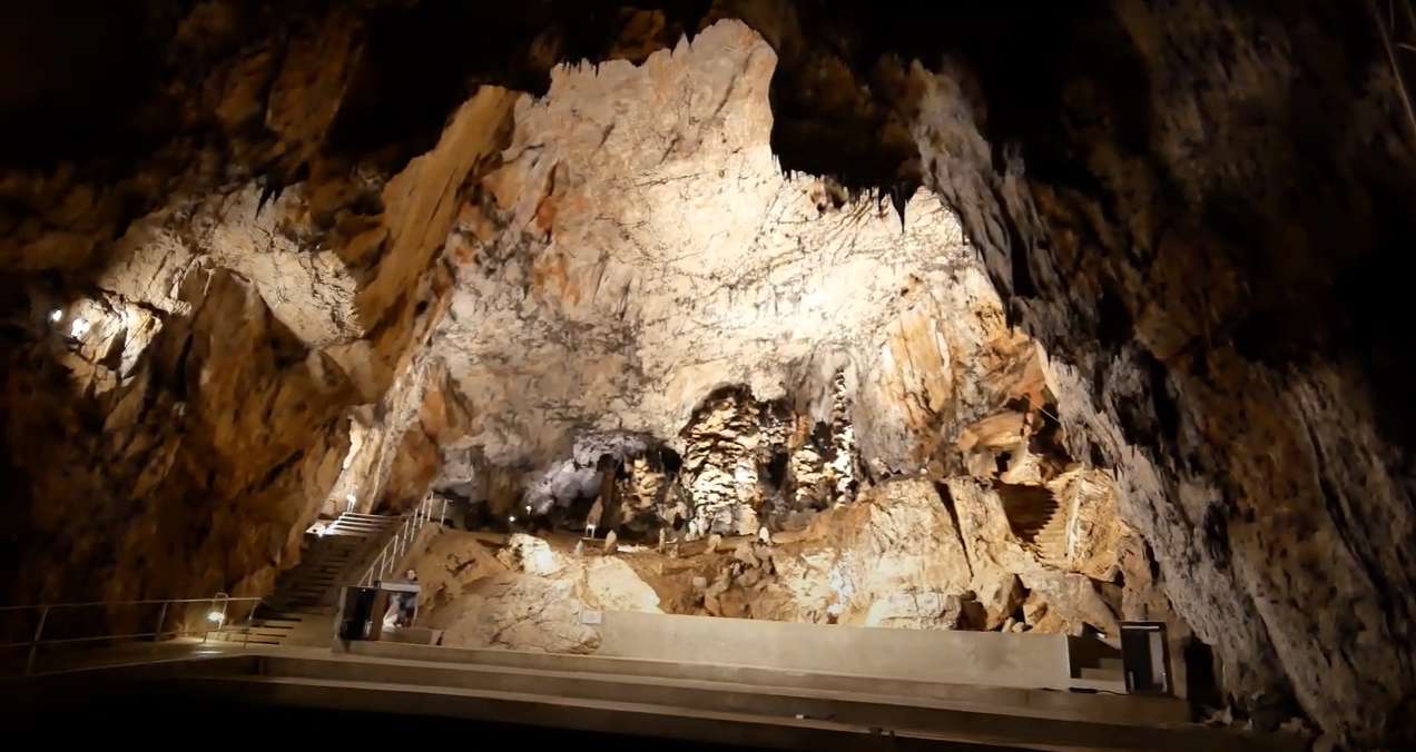 Jaskinia stalaktytowa puzzle online