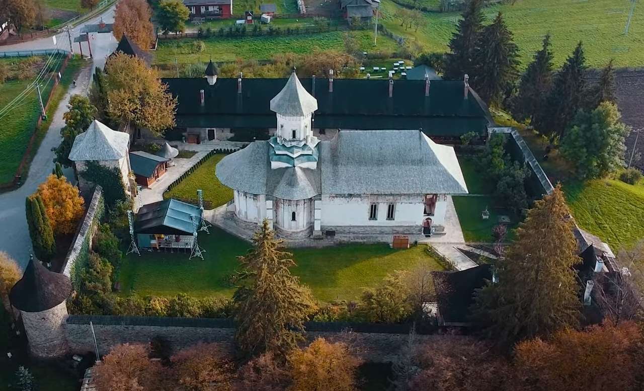 Klasztor Mołdawii puzzle online
