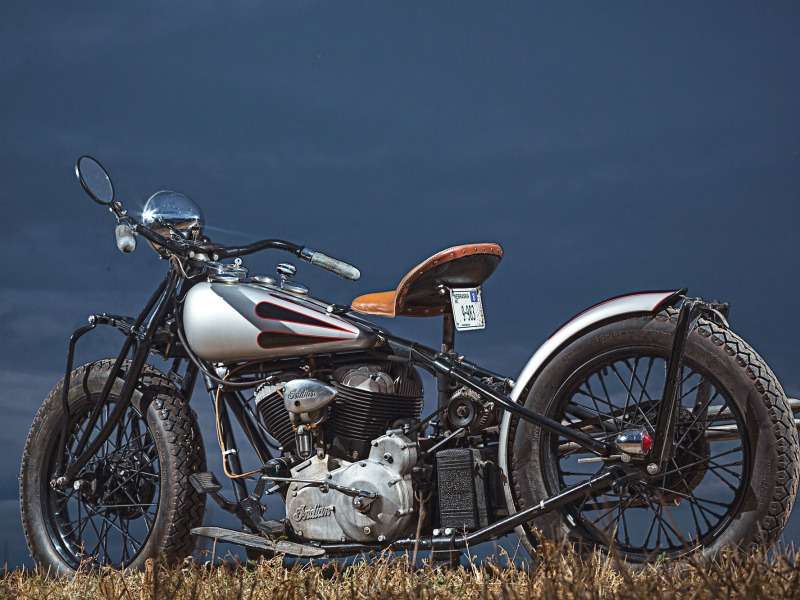 Motocykl-Nie-stardantowy wódz Indian z 1937 r puzzle online