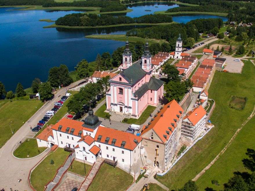 Pokamedulski Klasztor w Wigrach puzzle online