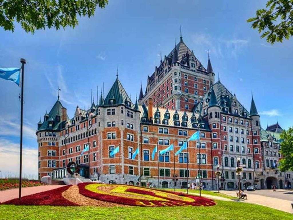 Zamek w Kanadzie puzzle online