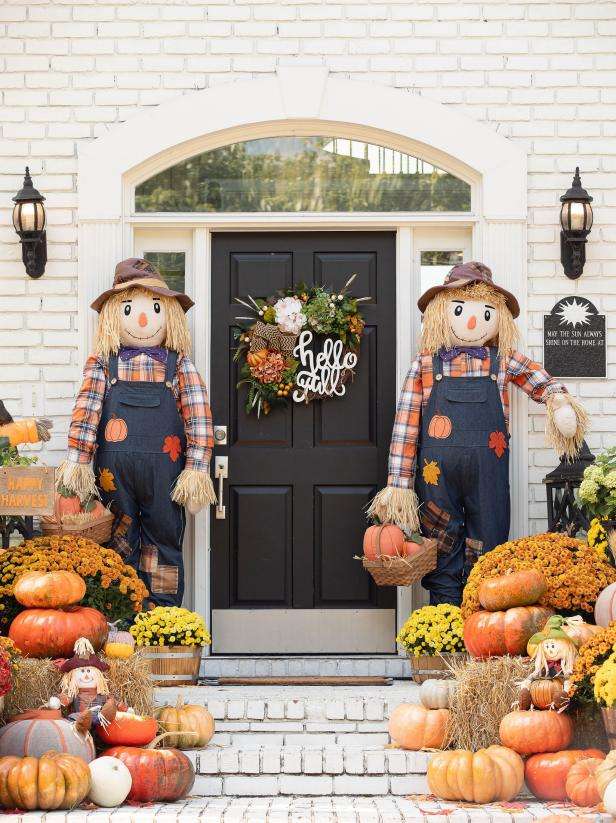 Jesienna dekoracja przed domem puzzle online