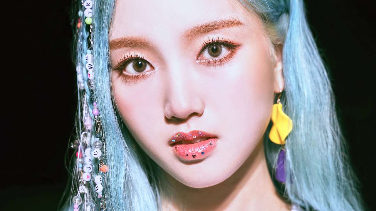 Gowon´- LOONA puzzle online