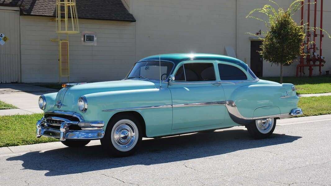 Samochód Pontiac Chieftain Rok 1954 #3 puzzle online