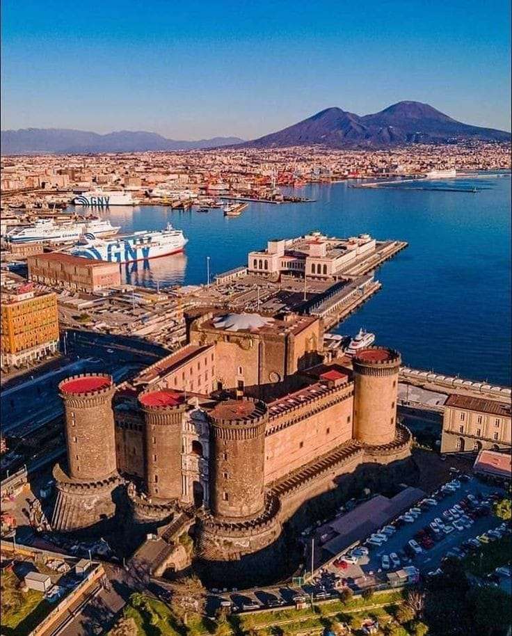 piękny Neapol puzzle online