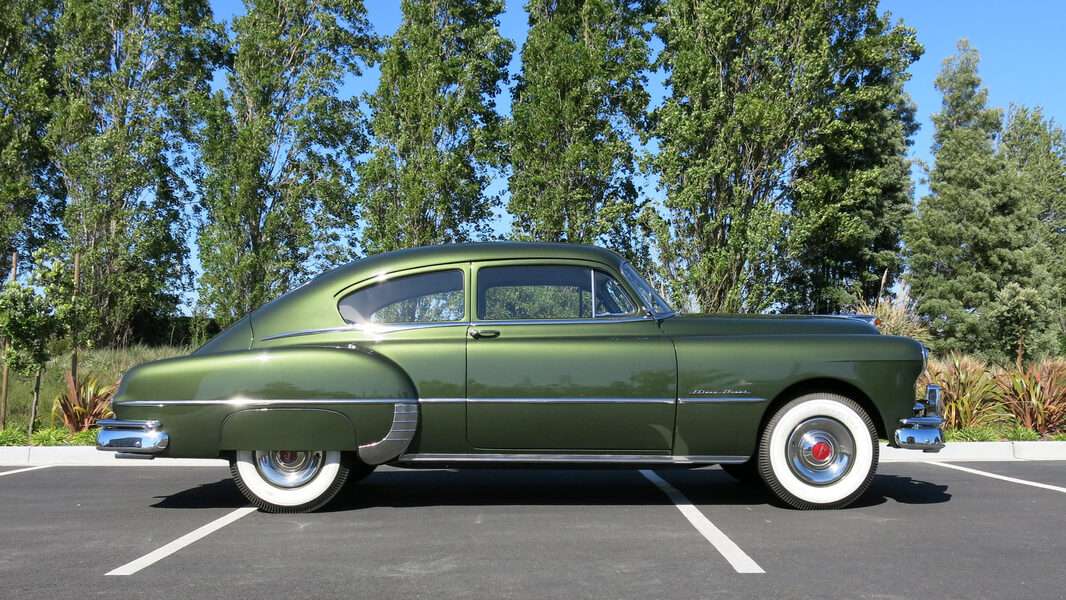 Samochód Pontiac Chieftain Classy Rok 1949 #7 puzzle online