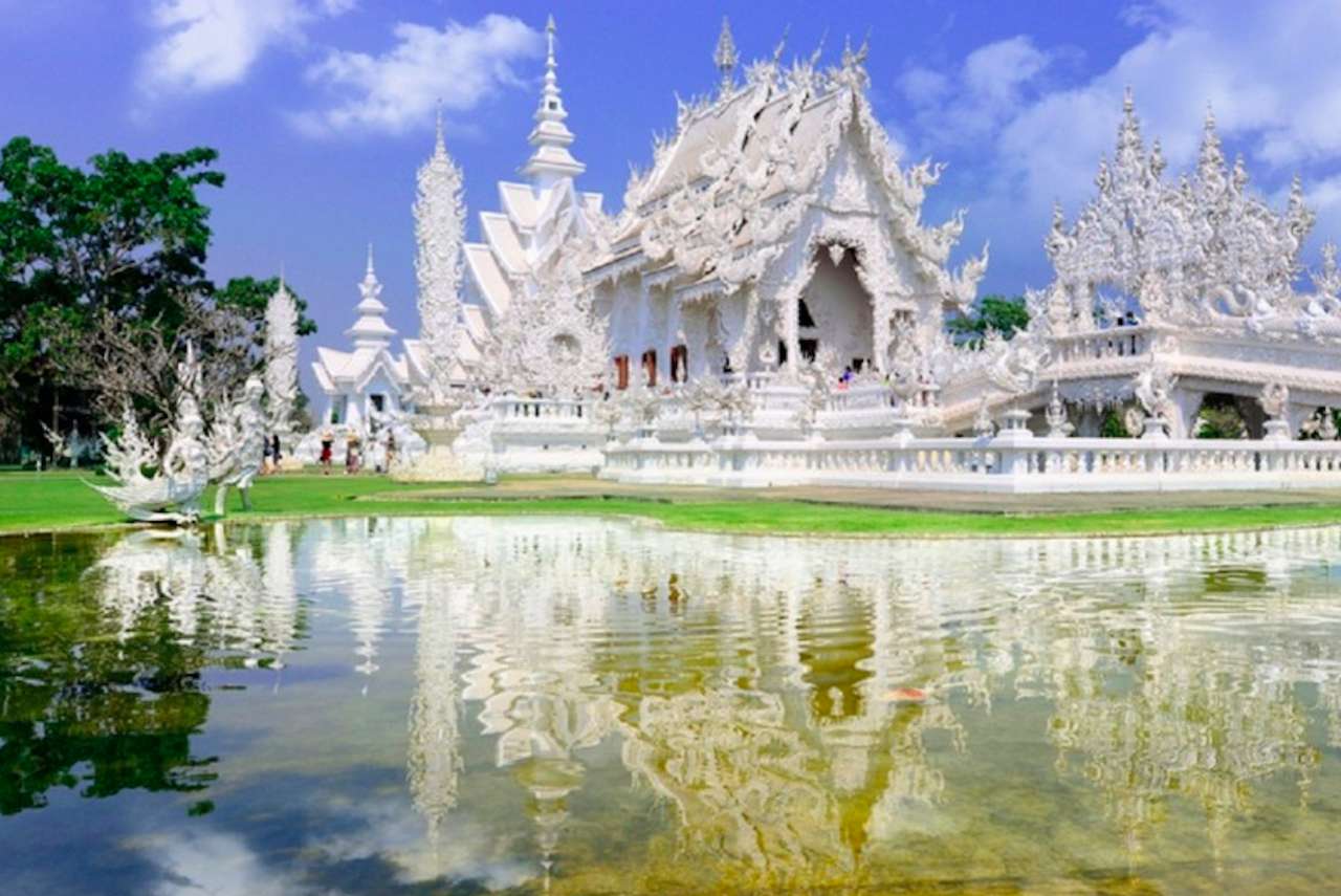 Tajlandia - Bardzo śnieżnobiała świątynia puzzle online