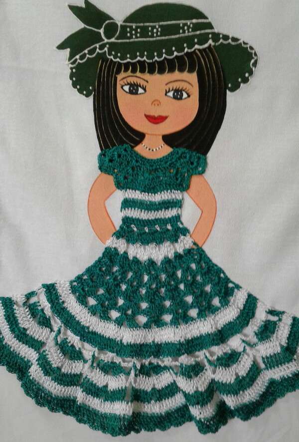 Diva dziewczyna zielona sukienka puzzle online
