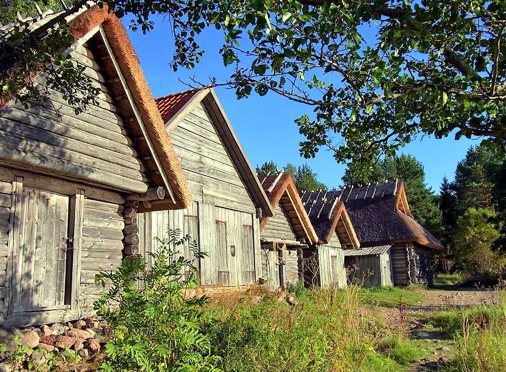 Estonia Cabañas de madera en el campo - Puzzle Factory